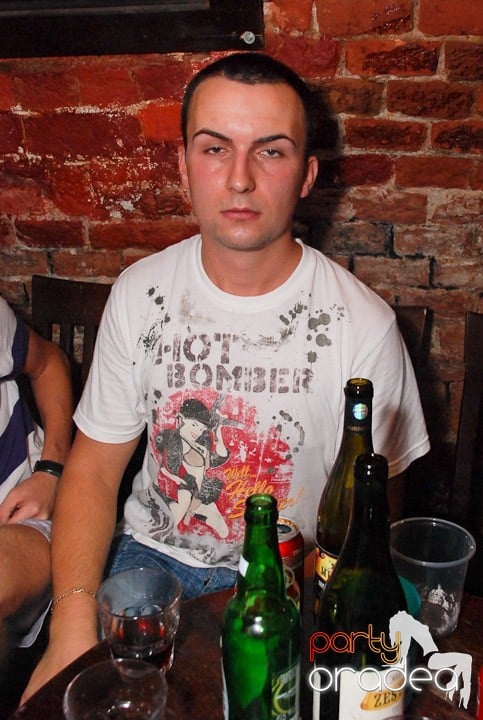 Distracţia este garantată în Escape, 