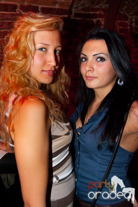 Distracţia este garantată în Escape, 