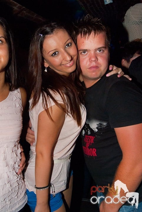 Distracţia este garantată în Escape, 