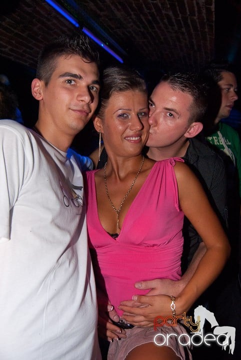 Distracţia este garantată în Escape, 