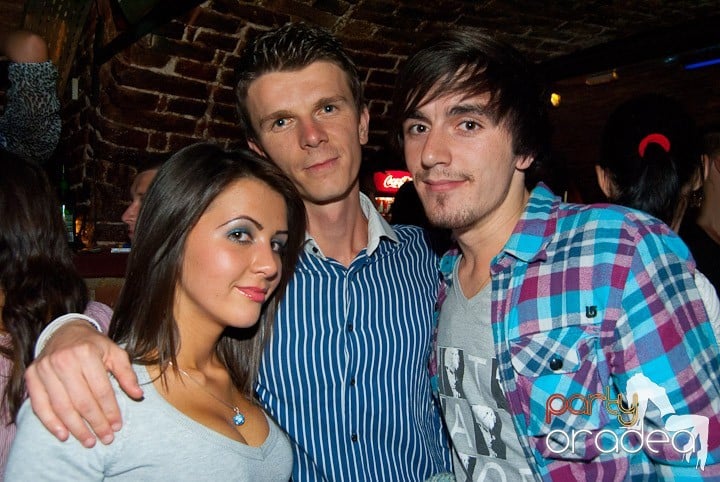 Distracţia este garantată în Escape, 