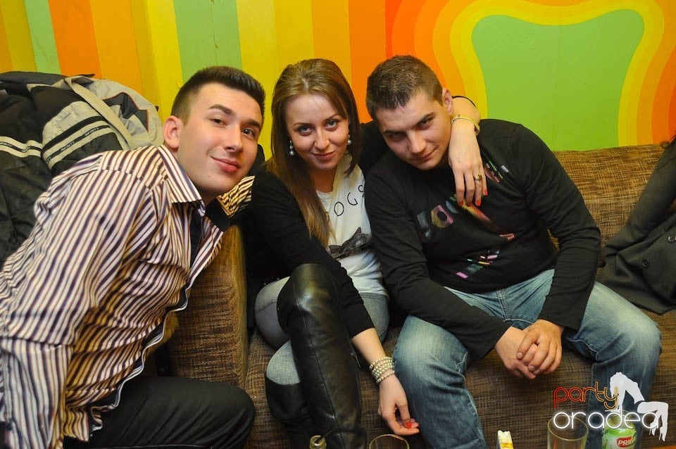 Distracţia începe în Juice, Juice