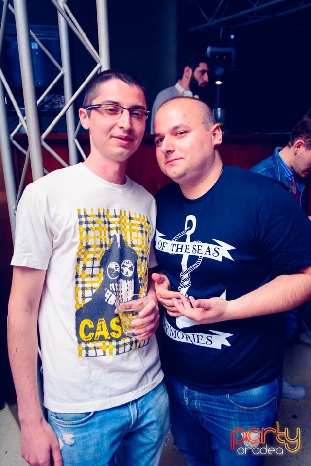 Distracţie alături de Albui, Juice
