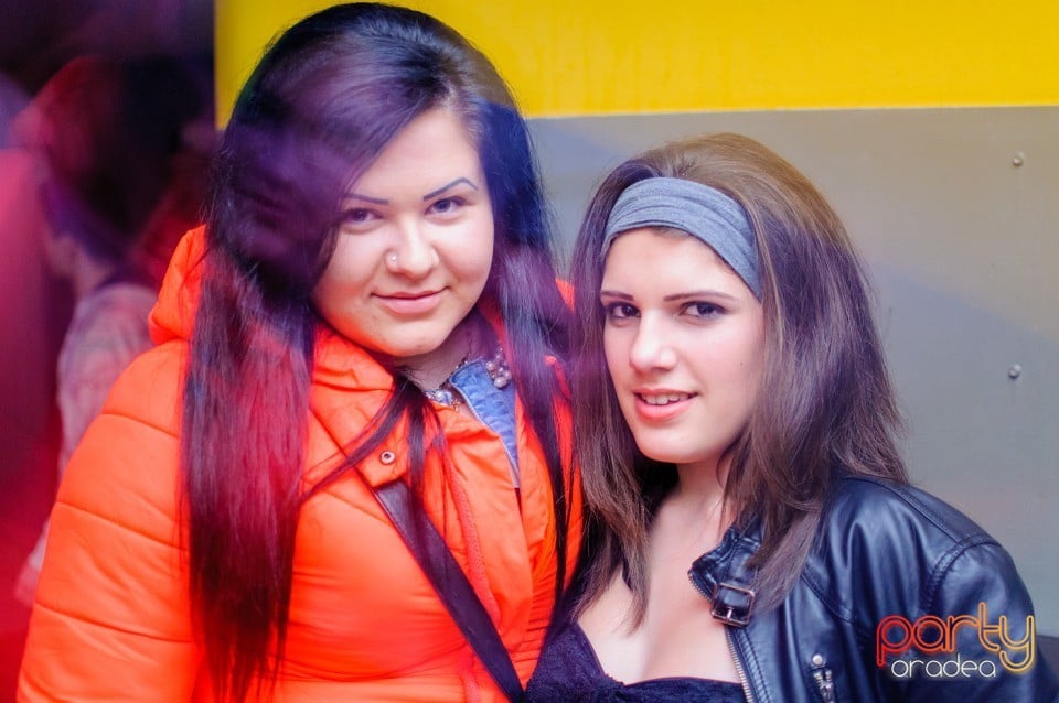 Distracţie alături de Dj Faith, 