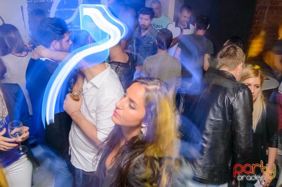 Distracţie alături de Norby Wilde, Juice