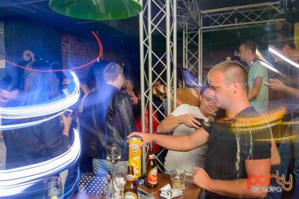Distracţie alături de Norby Wilde, Juice