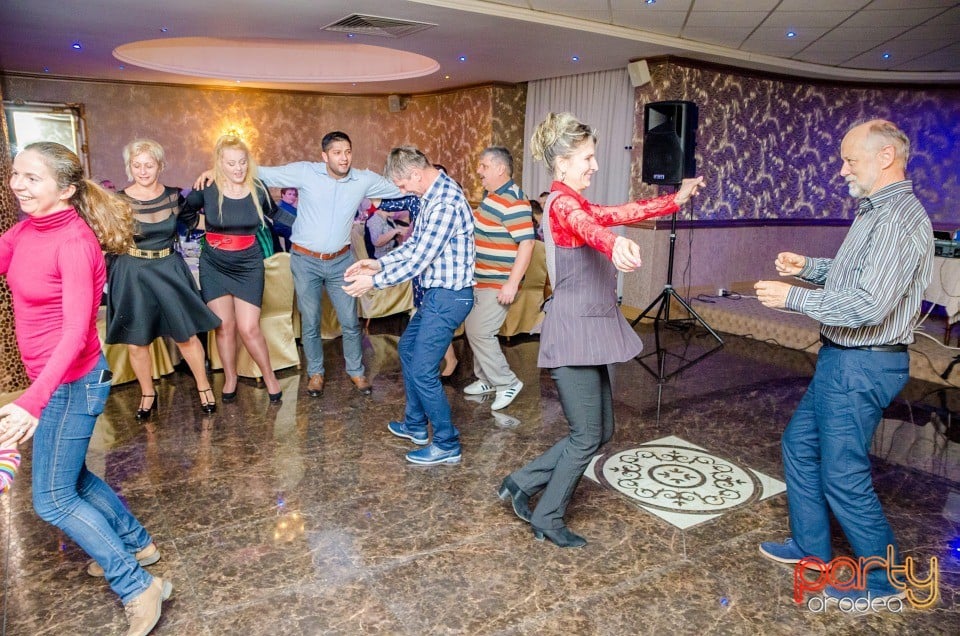 Distracţie de Ziua Femeii la Hotel Internaţional, Hotel Internaţional