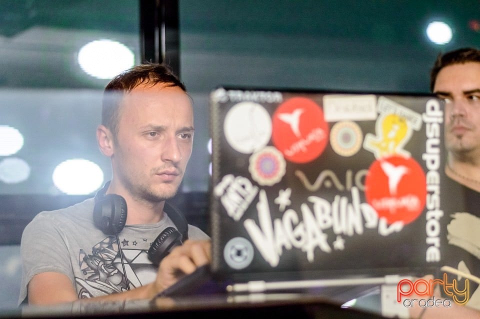 Distracţie în Avenue, 