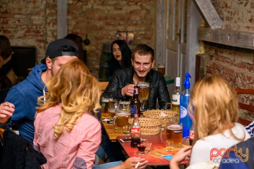 Distracţie în Bodega, Bodega
