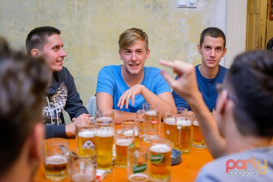 Distracţie în Bodega, Bodega