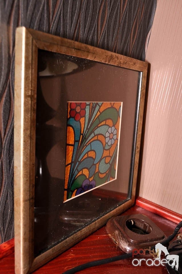 Distracţie în Chanson Café, 