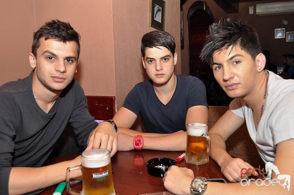 Distracţie în Chanson, 