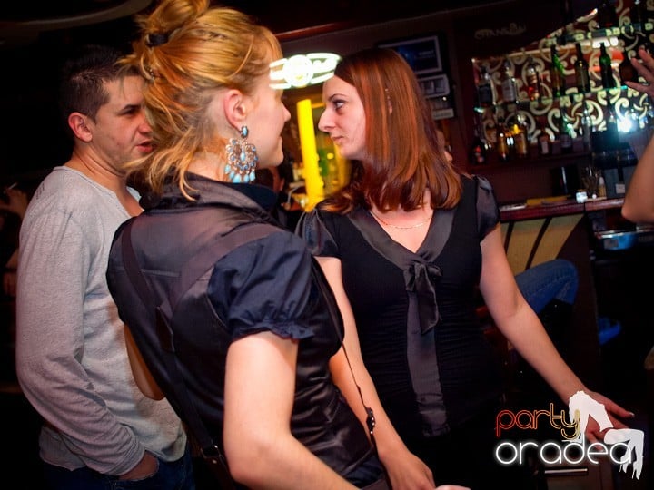 Distracţie în Chanson, 