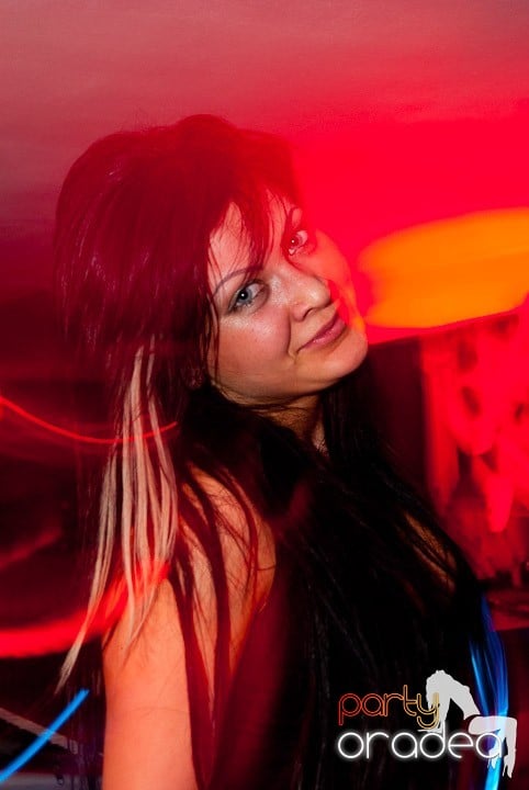 Distracţie în Club Atti's, 