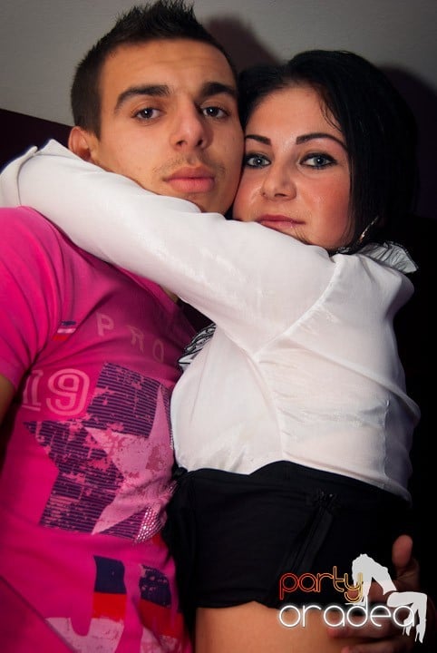 Distracţie în Club Atti's, 