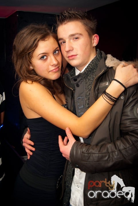 Distracţie în Club Atti's, 