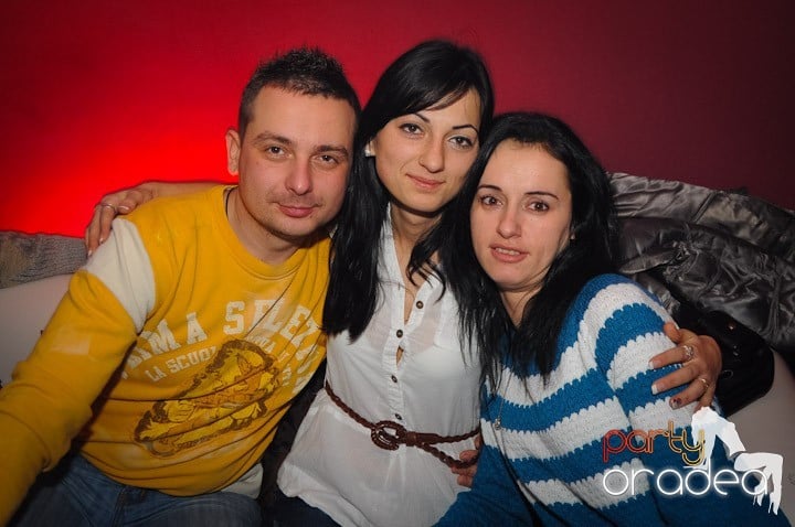 Distracţie în Club Atti's, 