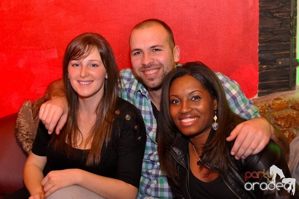 Distracţie în Club Downtown, 