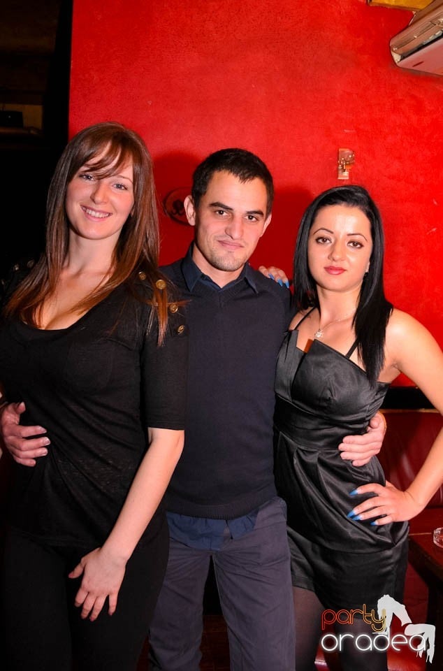 Distracţie în Club Downtown, 