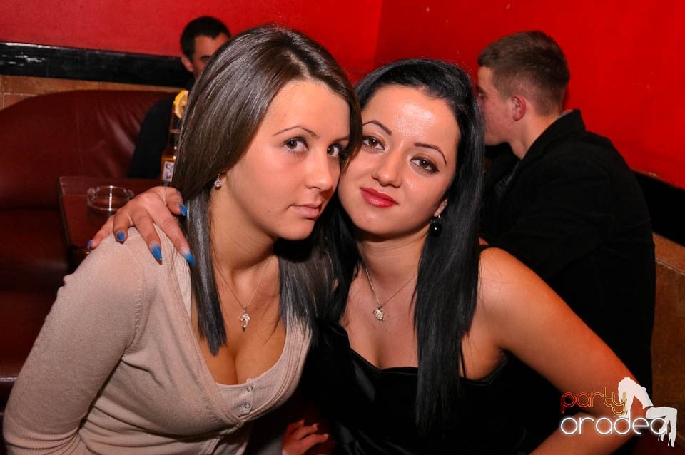 Distracţie în Club Downtown, 