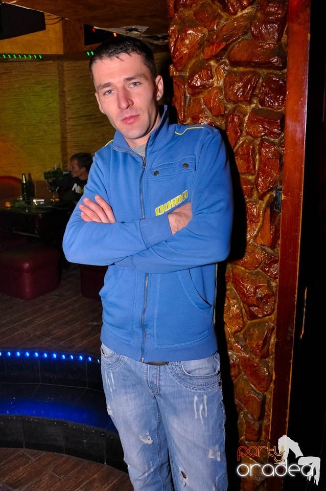 Distracţie în Club Downtown, 