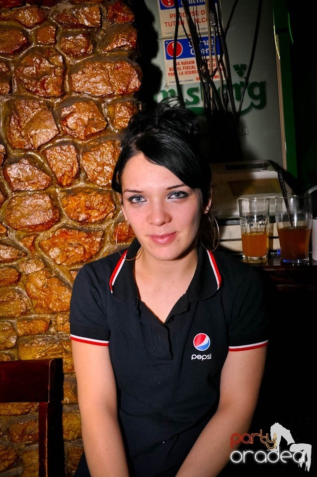 Distracţie în Club Downtown, 