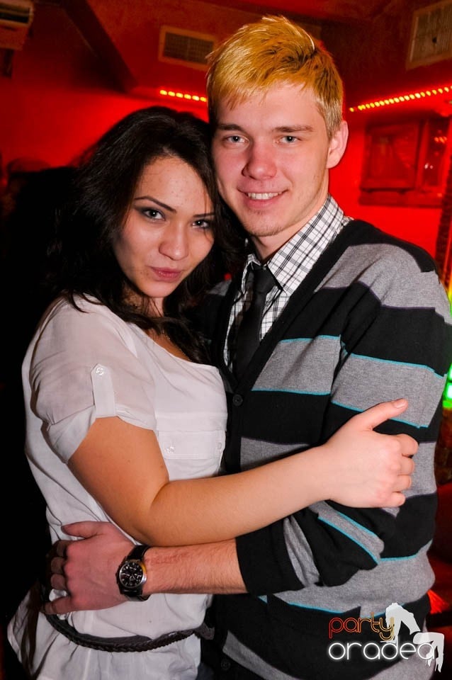 Distracţie în Club Downtown, 