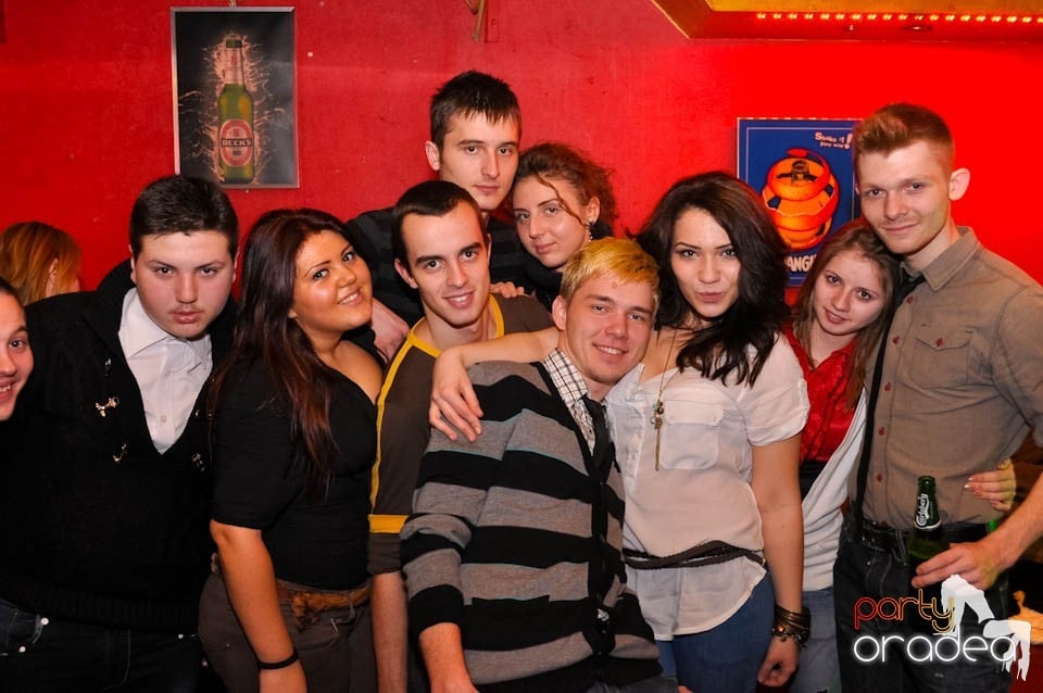 Distracţie în Club Downtown, 