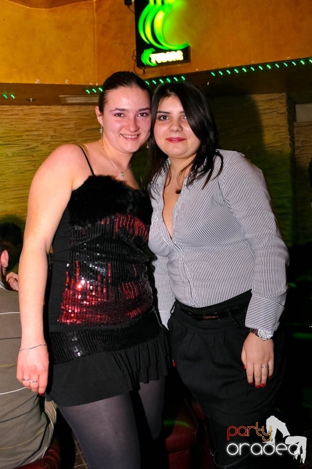 Distracţie în Club Downtown, 