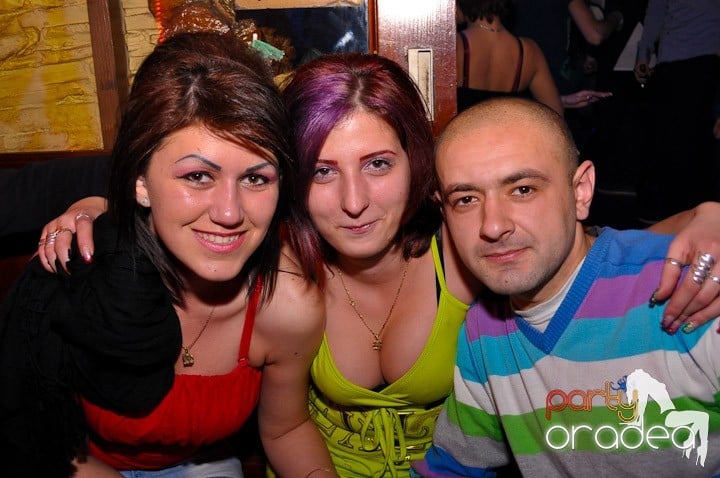 Distracţie în Club Downtown, 