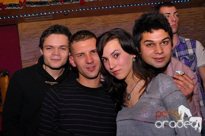 Distracţie în Club Downtown, 