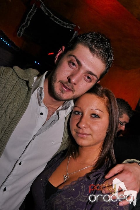Distracţie în Club Downtown, 