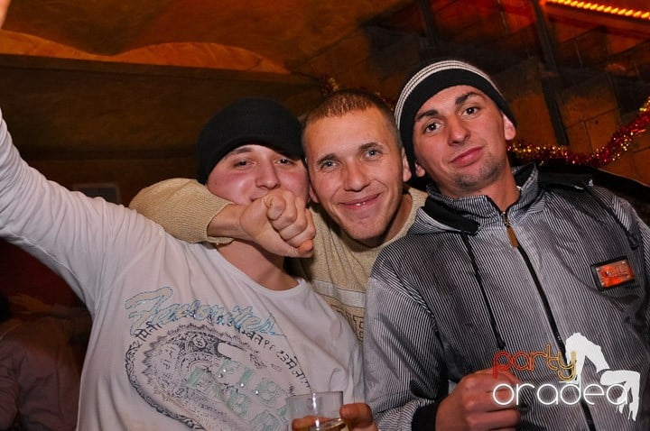 Distracţie în Club Downtown, 