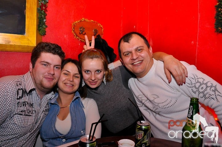 Distracţie în Club Downtown, 