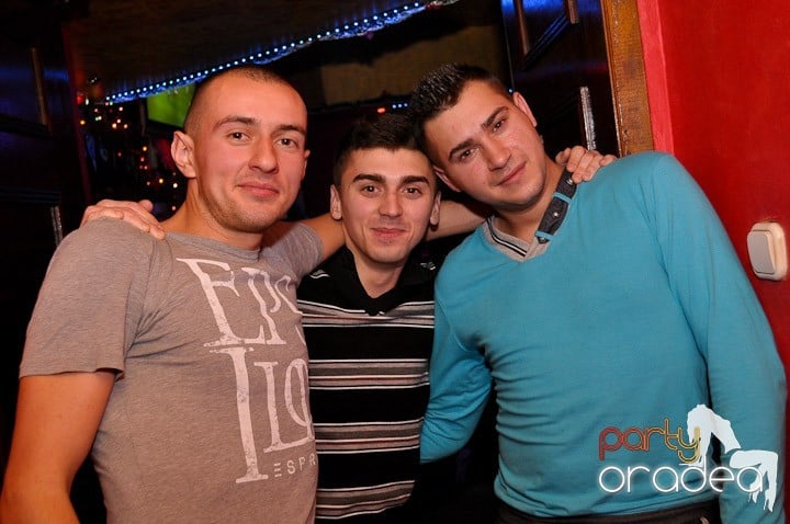 Distracţie în Club Downtown, 