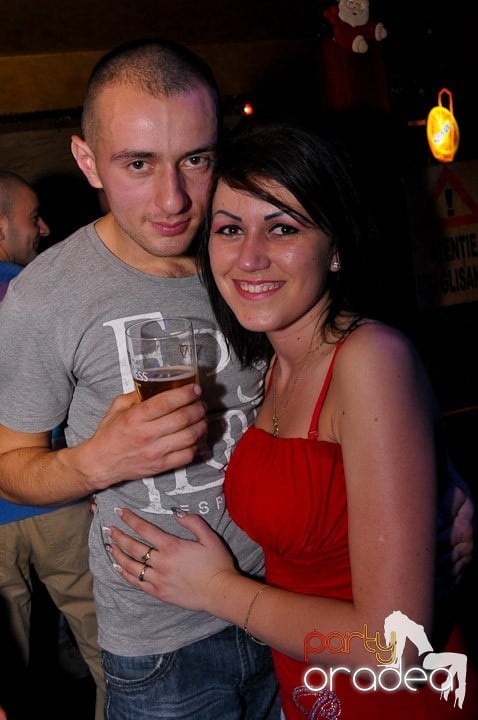 Distracţie în Club Downtown, 