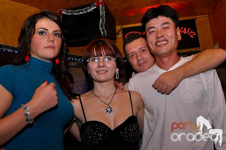 Distracţie în Club Downtown, 
