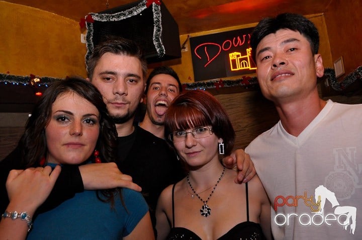 Distracţie în Club Downtown, 