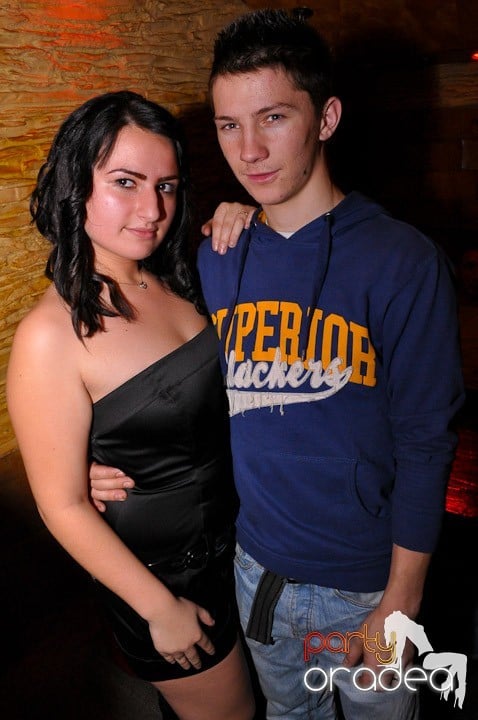 Distracţie în Club Downtown, 