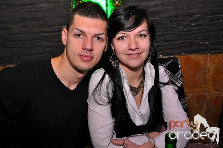 Distracţie în Club Downtown, 