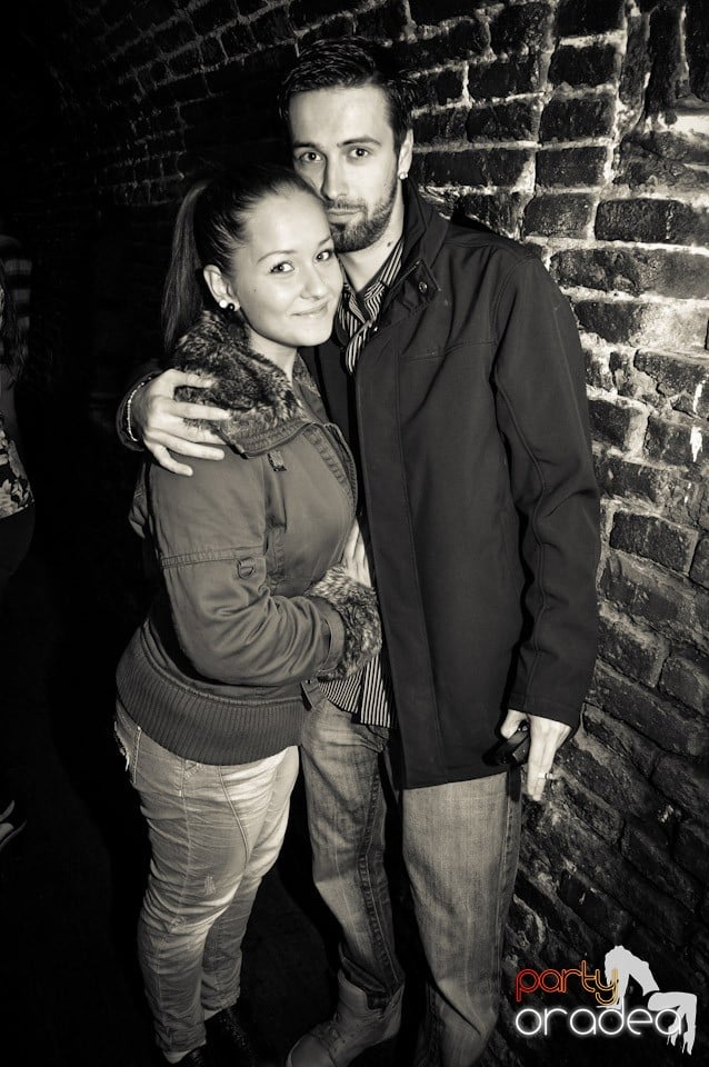 Distracţie în Club Escape, 