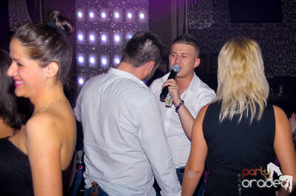 Distracţie în Club Life, 