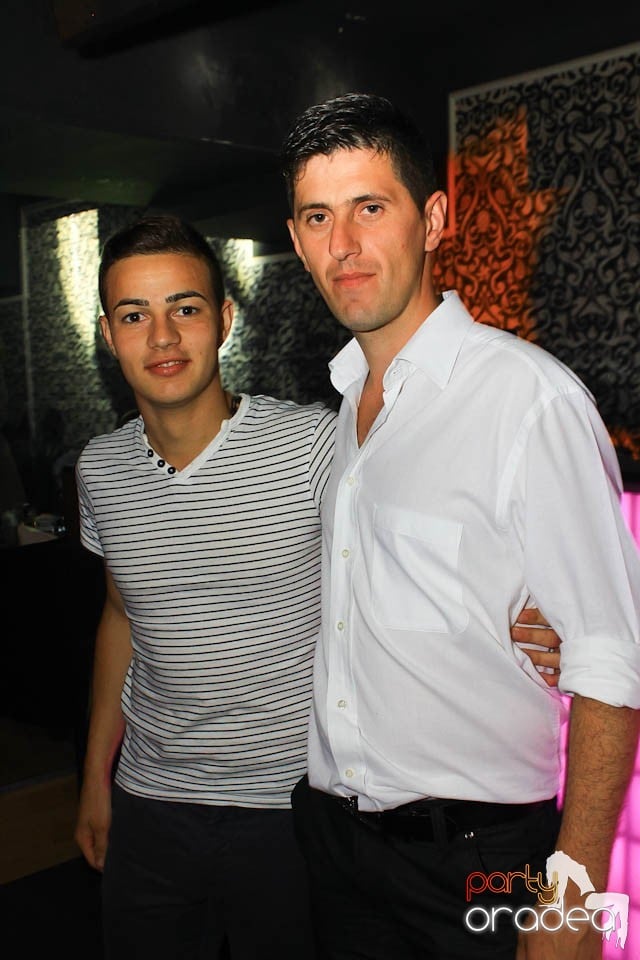 Distracţie în Club Life, 