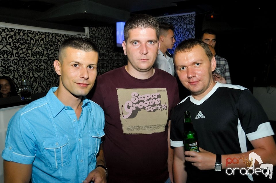 Distracţie în Club Life, 