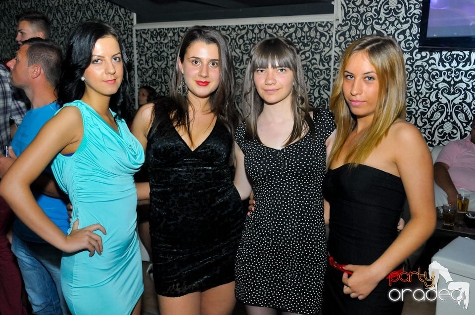 Distracţie în Club Life, 