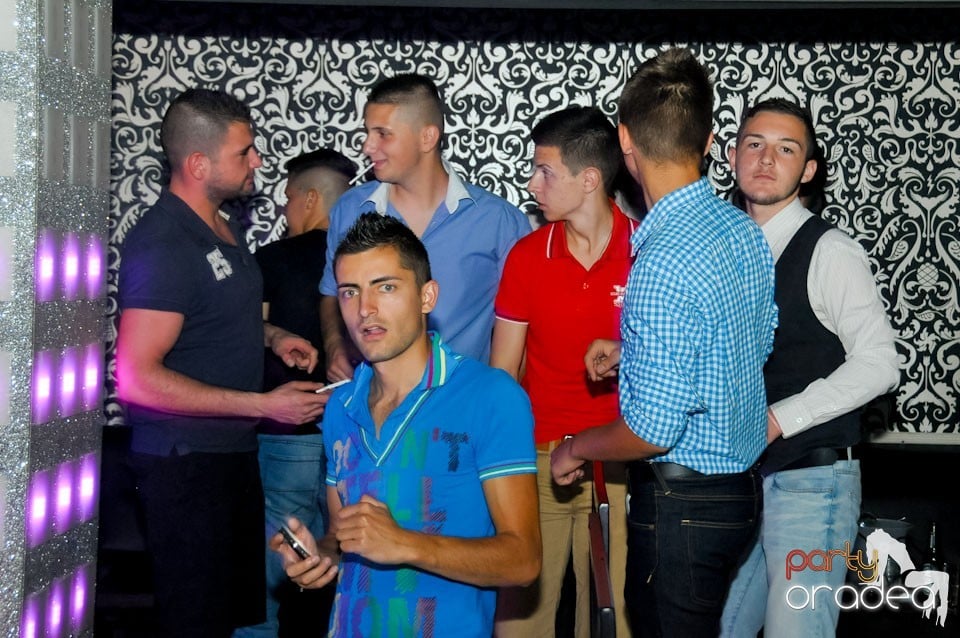 Distracţie în Club Life, 