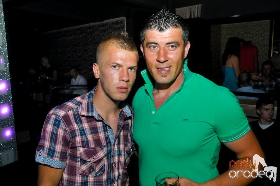 Distracţie în Club Life, 