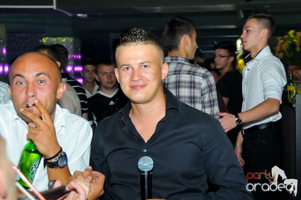 Distracţie în Club Life, 