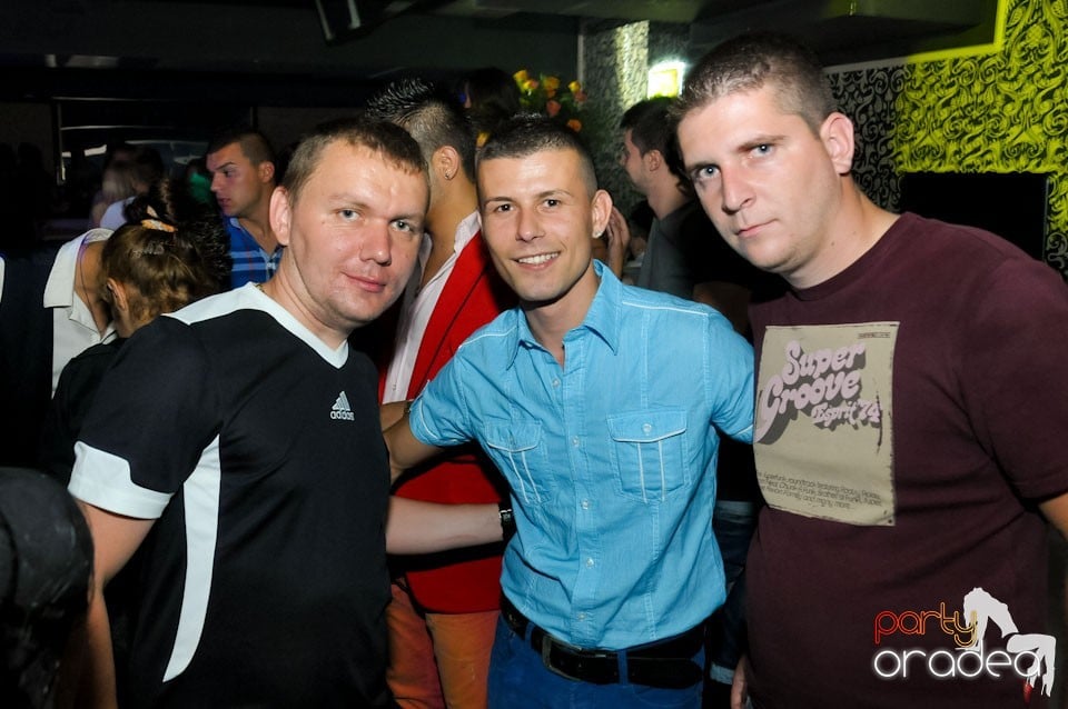 Distracţie în Club Life, 