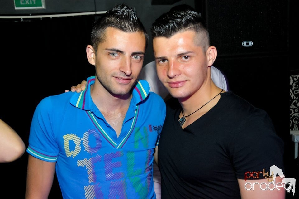 Distracţie în Club Life, 